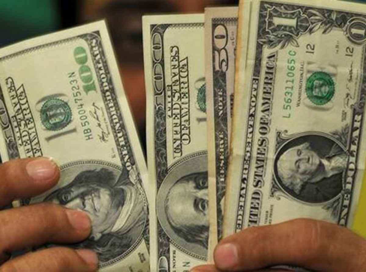 புலம்பெயர் தொழிலாளர்கள் அனுப்பும் டொலரில் வீழ்ச்சி